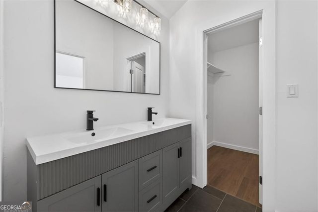 3940 Pinehurst Valley Drive, Decatur, GA 30034