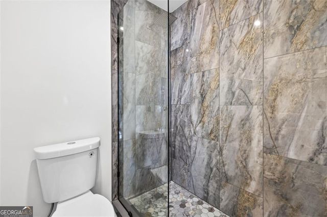 3940 Pinehurst Valley Drive, Decatur, GA 30034