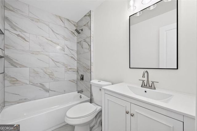 3940 Pinehurst Valley Drive, Decatur, GA 30034