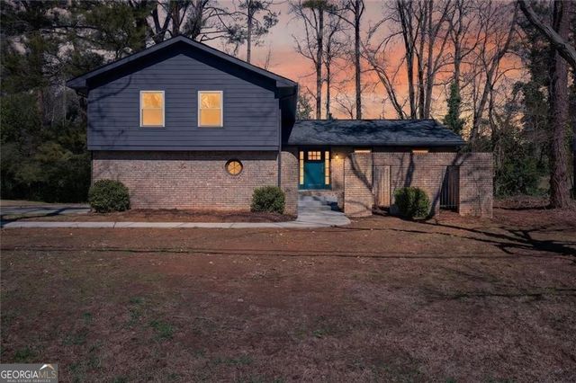 3940 Pinehurst Valley Drive, Decatur, GA 30034