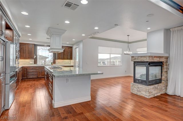 9201 Tesoras Drive 401, Las Vegas, NV 89144