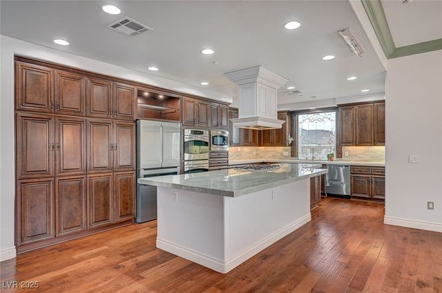 9201 Tesoras Drive 401, Las Vegas, NV 89144