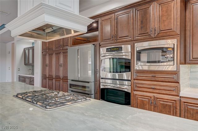 9201 Tesoras Drive 401, Las Vegas, NV 89144