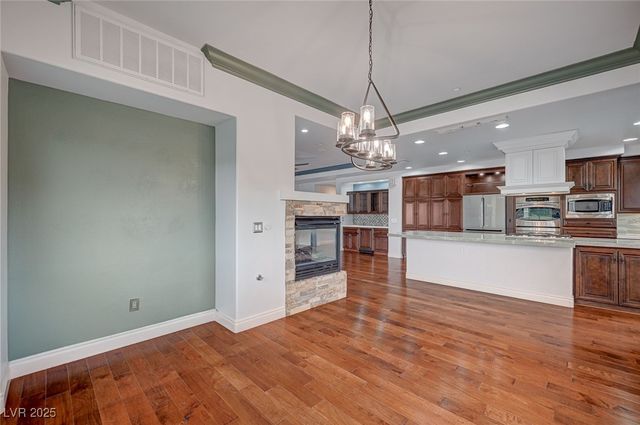 9201 Tesoras Drive 401, Las Vegas, NV 89144