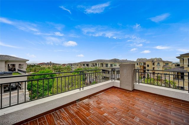 9201 Tesoras Drive 401, Las Vegas, NV 89144