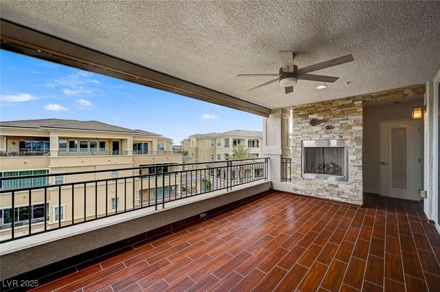 9201 Tesoras Drive 401, Las Vegas, NV 89144