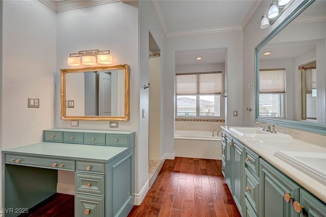 9201 Tesoras Drive 401, Las Vegas, NV 89144