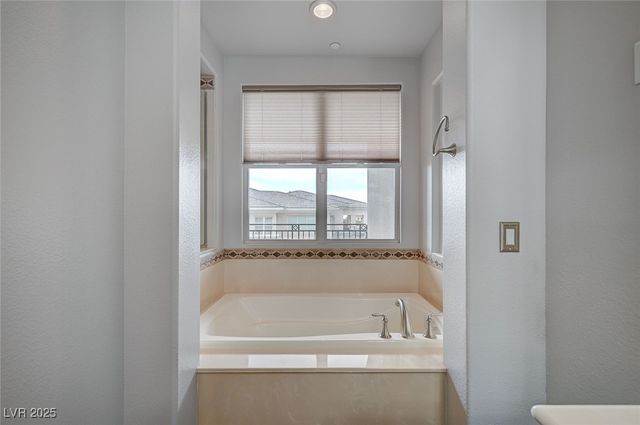 9201 Tesoras Drive 401, Las Vegas, NV 89144