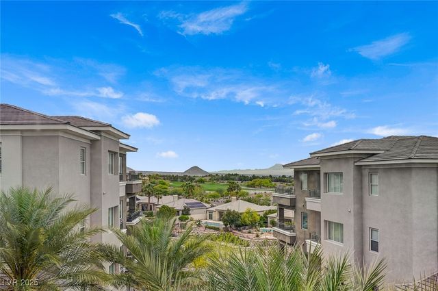 9201 Tesoras Drive 401, Las Vegas, NV 89144