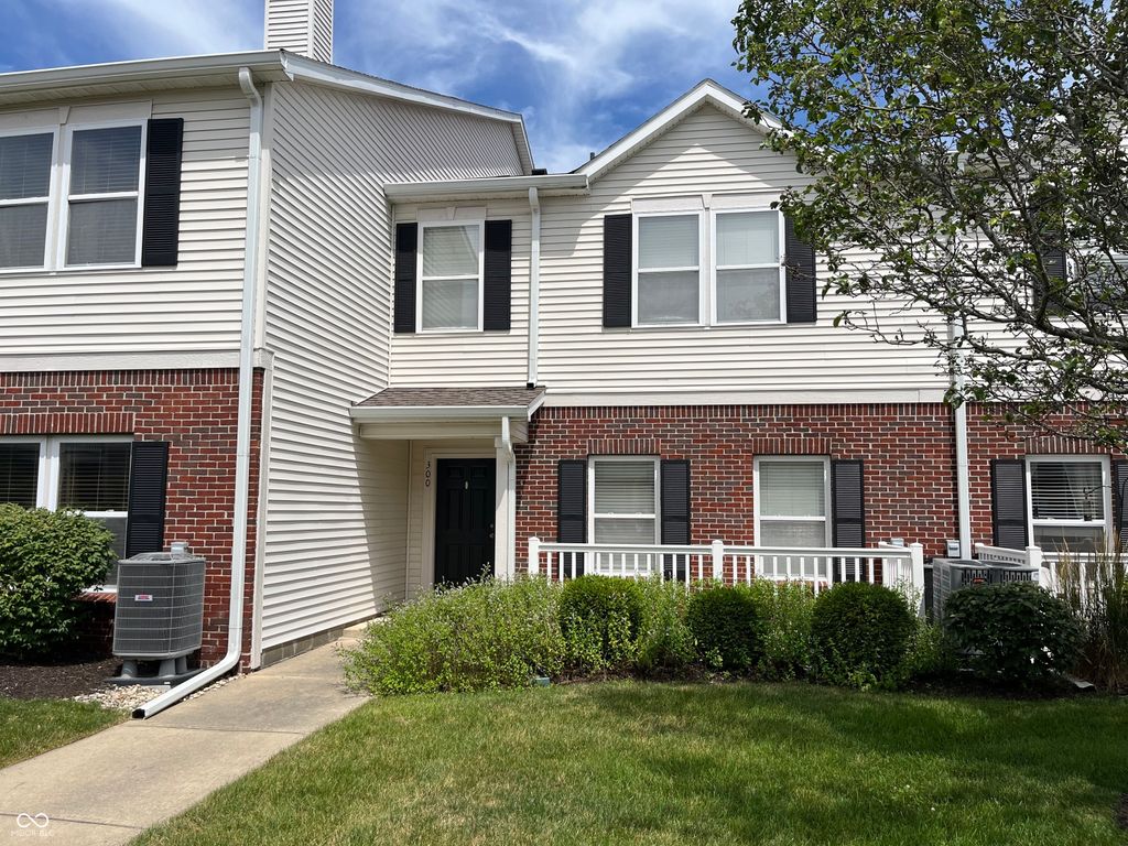 12175 Bubbling Brook Drive UNIT 300, Fishers, IN 46038