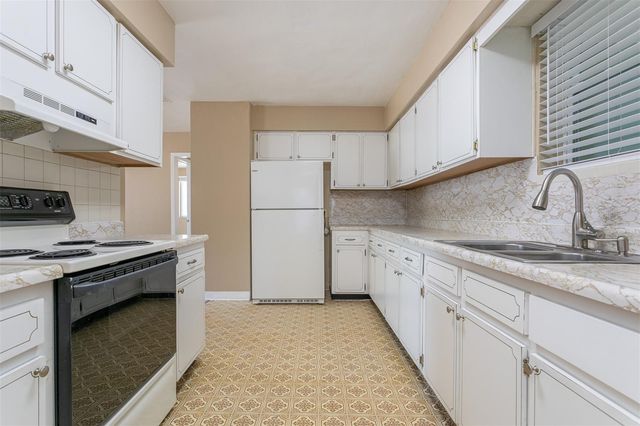 1013 E FERN STREET, Tampa, FL 33604