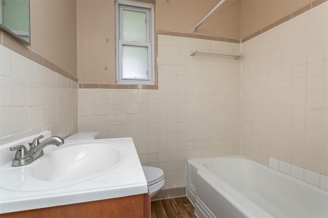 1013 E FERN STREET, Tampa, FL 33604