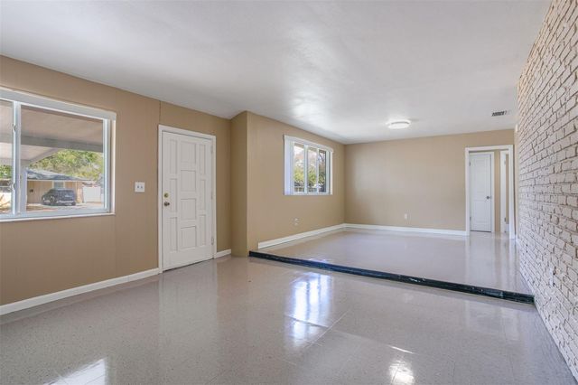 1013 E FERN STREET, Tampa, FL 33604