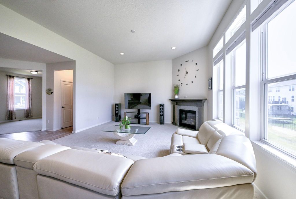 9343 Compass Pointe Road, Woodbury, MN 55129 — photo 5