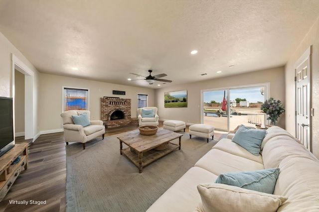 5958 E Lathrop Rd, Manteca, CA 95336