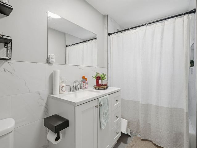 14 Court St, Methuen, MA 01844