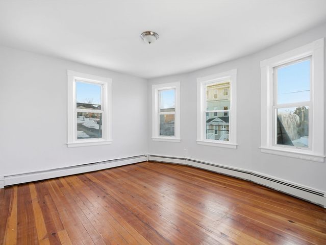 14 Court St, Methuen, MA 01844