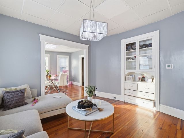 14 Court St, Methuen, MA 01844