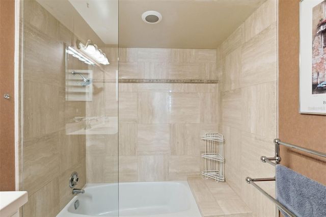 8408 ANNWOOD ROAD, Seminole, FL 33777