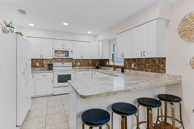 115 CANAL AVENUE 3, Indian Rocks Beach, FL 33785