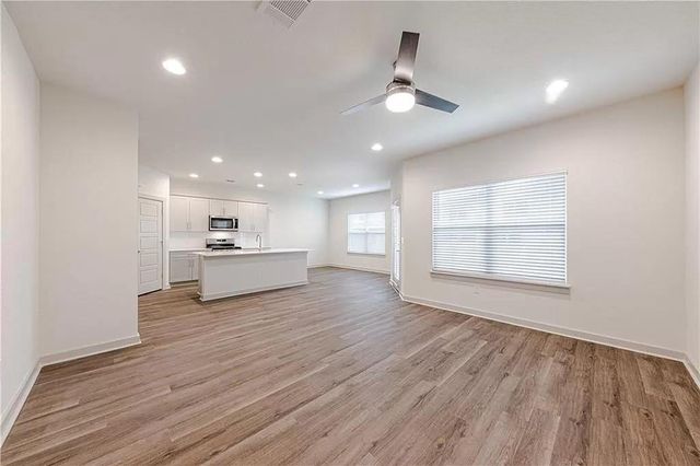 1044 WINNSBORO LOOP, Round Rock, TX 78664