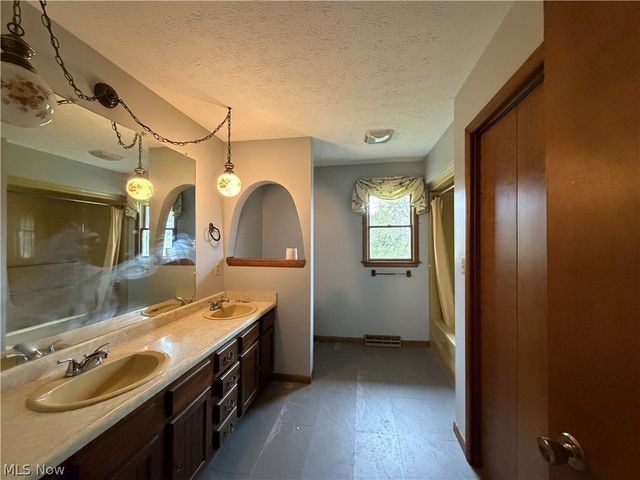 113 Martha Drive, St Clairsville, OH 43950