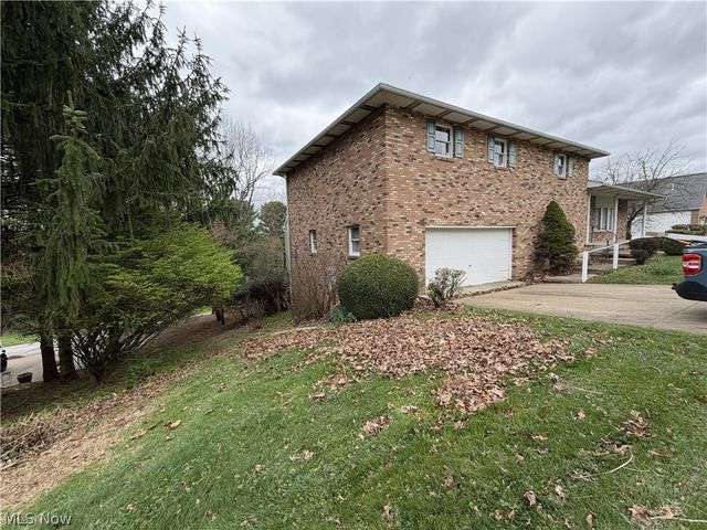 113 Martha Drive, St Clairsville, OH 43950