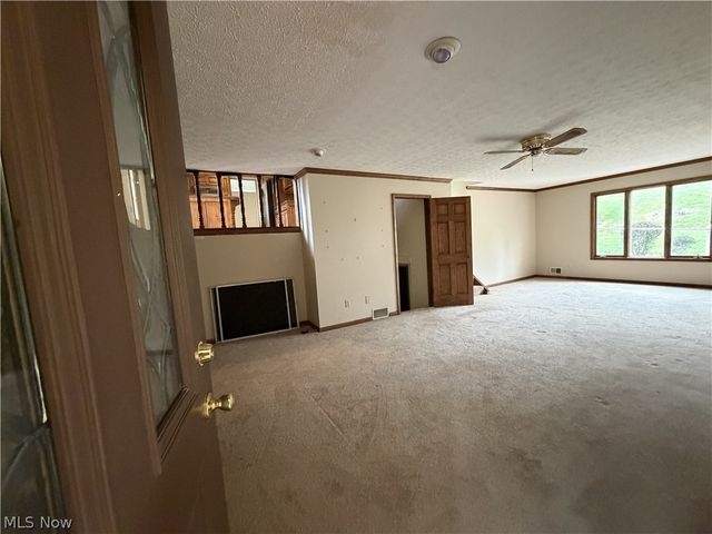 113 Martha Drive, St Clairsville, OH 43950