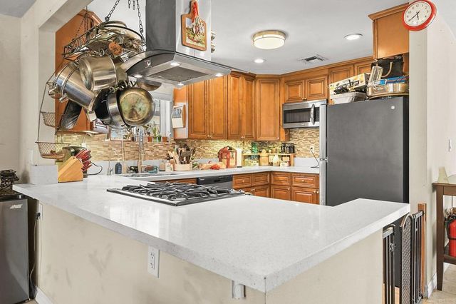 1231 Teelin Avenue, Vista, CA 92083