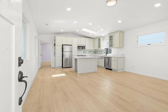 1231 Teelin Avenue, Vista, CA 92083