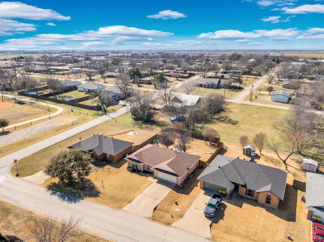 309 Vista Ridge Drive, Venus, TX 76084