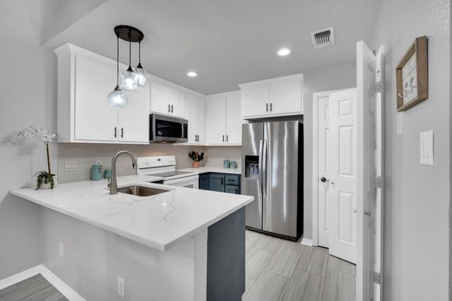 309 Vista Ridge Drive, Venus, TX 76084