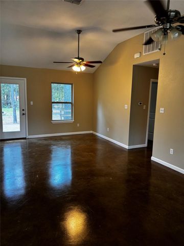 106 Shetland LN, Bastrop, TX 78602