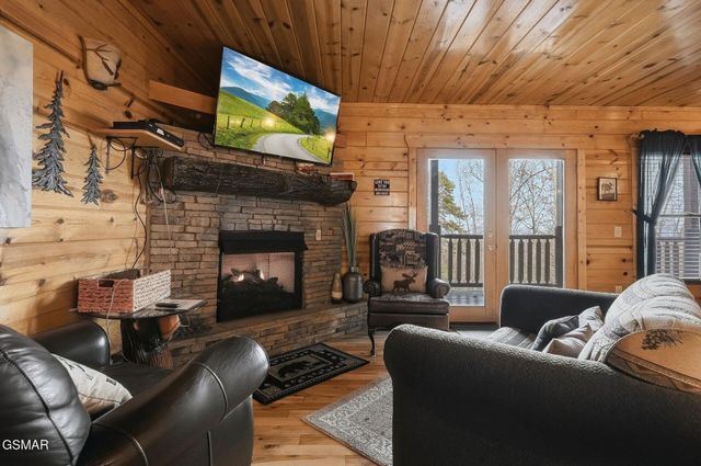 2117 E View Drive, Sevierville, TN 37876