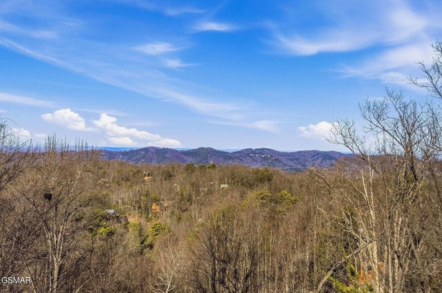 2117 E View Drive, Sevierville, TN 37876