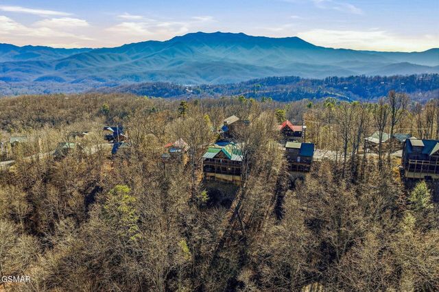 2117 E View Drive, Sevierville, TN 37876