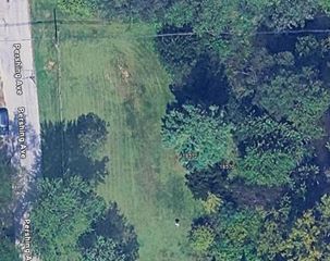 18590 Pershing Avenue, Livonia, MI 48152