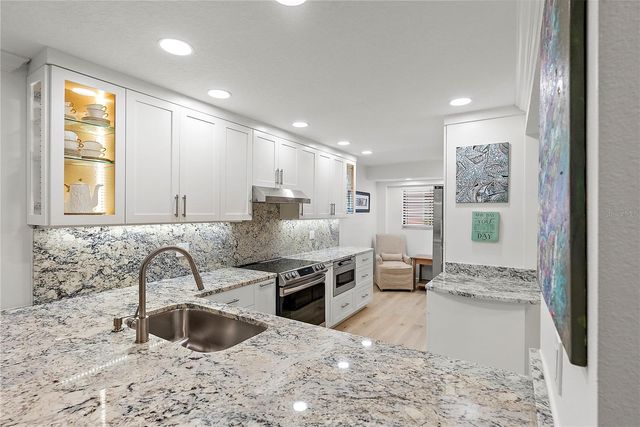 9433 HARBOR GREENS WAY 306, Seminole, FL 33776