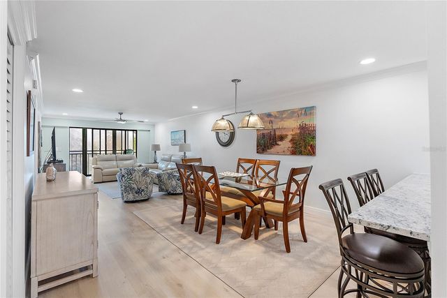 9433 HARBOR GREENS WAY 306, Seminole, FL 33776