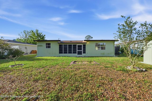 7541 Hollyridge Drive, New Port Richey, FL 34653