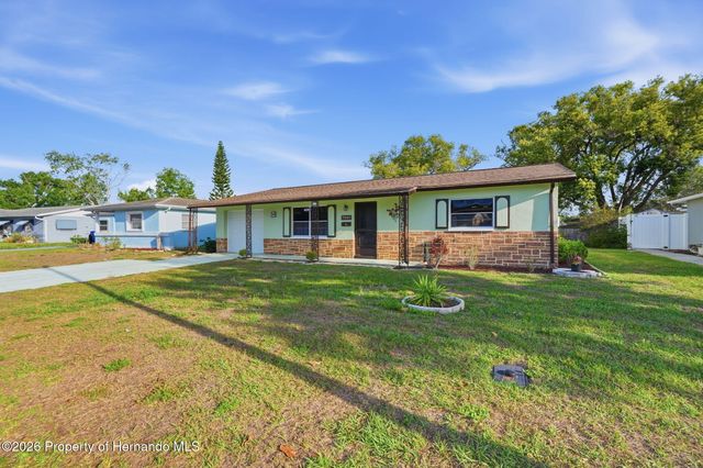 7541 Hollyridge Drive, New Port Richey, FL 34653