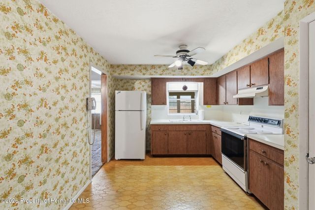 7541 Hollyridge Drive, New Port Richey, FL 34653