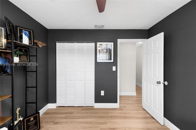 13810 Roanoke St, Davie, FL 33325