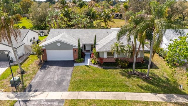 13810 Roanoke St, Davie, FL 33325