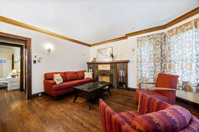 7837 S Winchester Avenue, Chicago, IL 60620