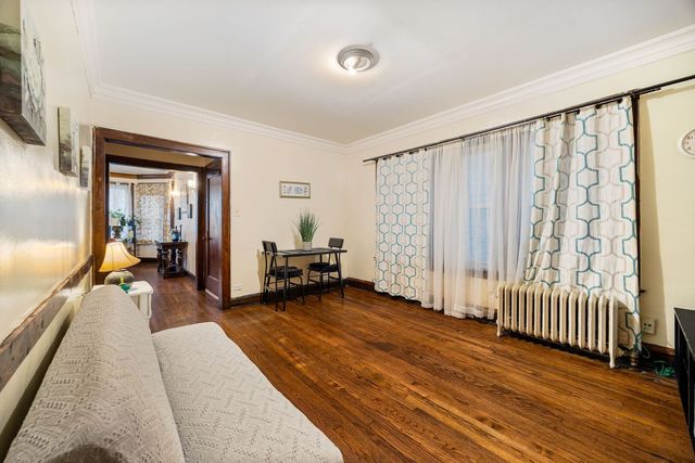 7837 S Winchester Avenue, Chicago, IL 60620