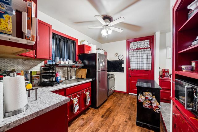 7837 S Winchester Avenue, Chicago, IL 60620