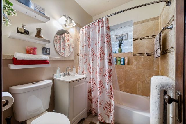 7837 S Winchester Avenue, Chicago, IL 60620