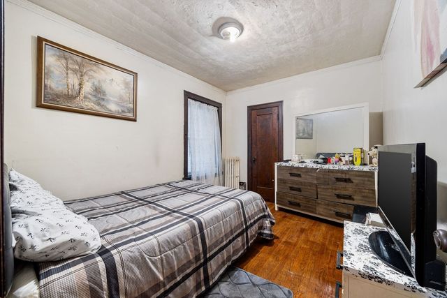 7837 S Winchester Avenue, Chicago, IL 60620