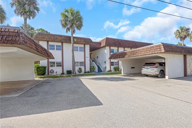 1723 Golf Club DR 1, North Fort Myers, FL 33903